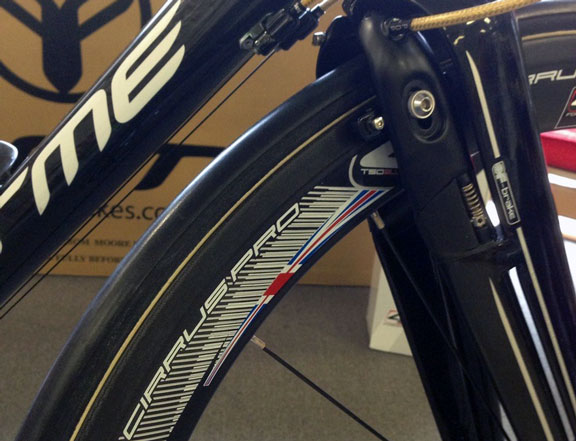 http://www.saltdogcycling.com/product_images/uploaded_images/4za-cirrus-pro-t50-customised-decals.jpg